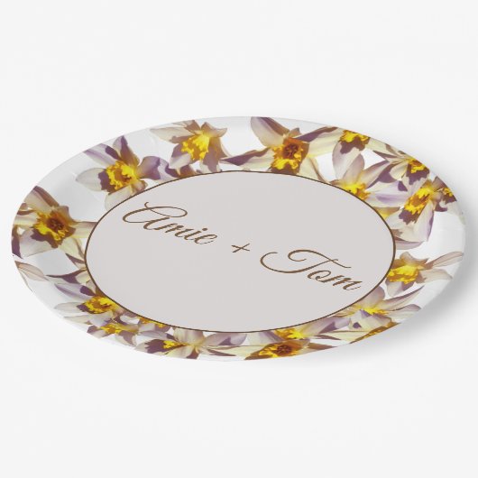 Daffodils Hochzeitspapier-Teller Pappteller (Schrägansicht)