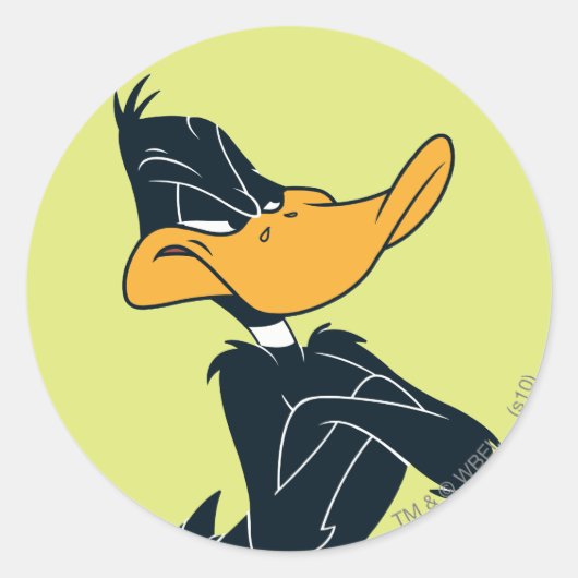 DAFFY DUCK™ mit überquerten Waffen Runder Aufkleber (Vorderseite)