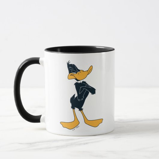 DAFFY DUCK™ mit überquerten Waffen Tasse (Links)