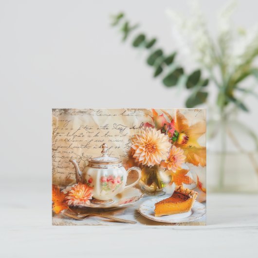 Dahlia Bloom with Pumpkin Cake Slice and Teapot Postkarte (Stehend Vorderseite)