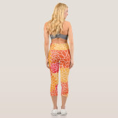 Dahlia-Blume, Muster von Blume, Orange Dahlia Capri Leggings (Rückseite)