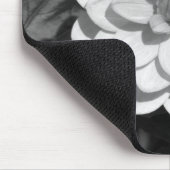 Dahlia 'David Howard' B&W Mousepad (Ecke)
