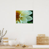 Dahlia Petals Poster (Küche)