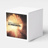 Daily Practice Geschenkschachtel (Vorderseite)