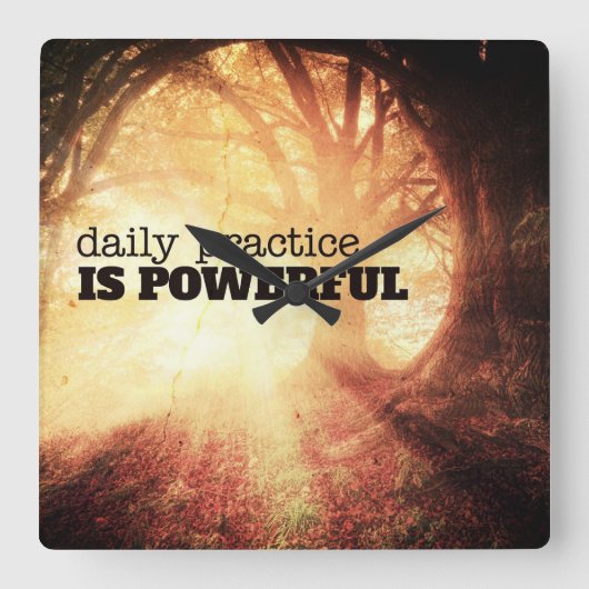 Daily Practice Quadratische Wanduhr (Vorderseite)