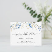 Dainty Blue Wild Blume Navy Floral Save the Date Ankündigungspostkarte (Stehend Vorderseite)