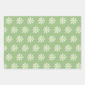 Dainty Daisy Wrapping Paper (Sage Green & White) Geschenkpapier Set (Vorderseite)