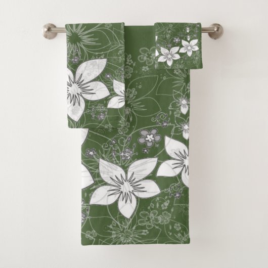 Dainty Floral Scroll auf Green Bath Towel Set (Insitu)