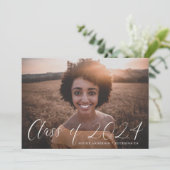 Dainty Script Class of 2023 Foto Graduation Party Einladung (Stehend Vorderseite)