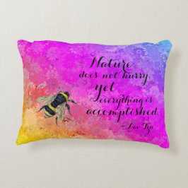Daises Rainbow Colors Bee & Lao Tzu Quote Zierkissen