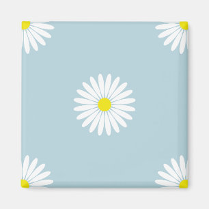 Daisies Illustrative Lg Muster auf blass blau Magnet