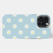 Daisies Illustratives Muster auf blass blau iPhone Hülle (Rückseite (Horizontal))