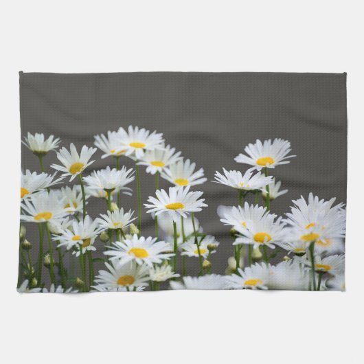 Daisies on Gray Geschirrtuch (Horizontal)