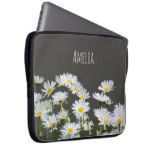 Daisies on Gray Laptopschutzhülle (Vorne Rechts)