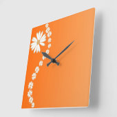 Daisies on Orange Square Wall Clock Quadratische Wanduhr (Winkel)