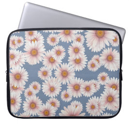 Daisies on pretty lavender background watercolor  laptopschutzhülle