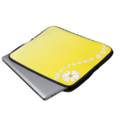 Daisies on Yellow Laptop Computer Sleeve (Vorne Knopf)