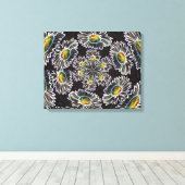 Daisy 1 Glow Stretched Canvas Print Leinwanddruck (Insitu (Holzboden))