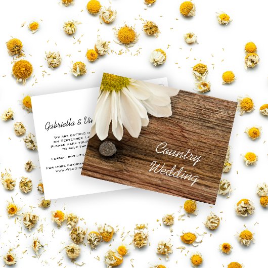 Daisy and Barn Wood Country Wedding Save the Date Ankündigungspostkarte