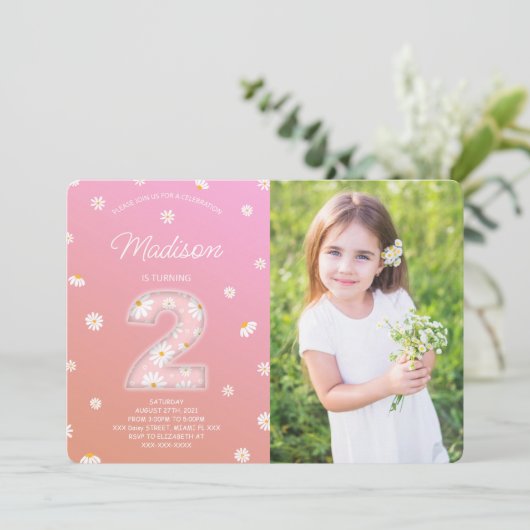 Daisy Birthday Foto Einladung (Stehend Vorderseite)