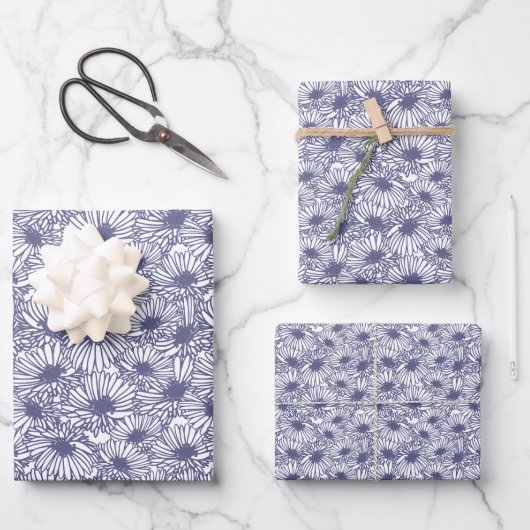 Daisy Blooms - Midnight Blue  Geschenkpapier Set (Vorderseite)