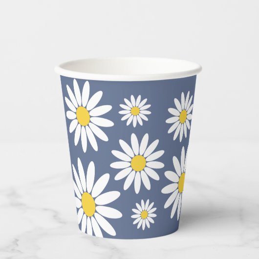 Daisy Blue Backgroud Pappbecher (Vorderseite)