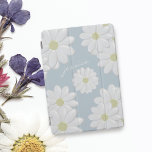 Daisy Blue Sky Springtime Daisies iPad Air Cover<br><div class="desc">Wenn Sie ein Fan von Frühling und Gänseblümchen sind - dann ist das der iPad Fall, den Sie gesucht haben. Ein zartes helles Himmelblau mit kühnen, hellen, dunklen Blume. Fügen Sie Ihren Namen hinzu, Pop in Ihren Warenkorb - warten Sie auf die Lieferung und voila Frühjahr und Molkereien nur für...</div>