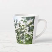Daisy Blume Latte Tasse (Rechts)