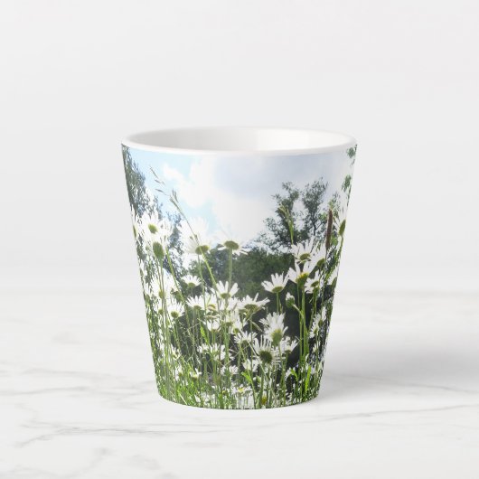 Daisy Blume Latte Tasse (Vorderseite)