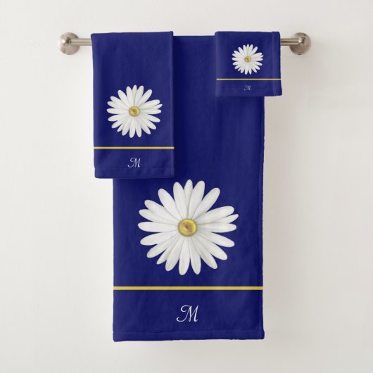 Daisy Blume & Monogram auf Navy Blue Badhandtuch Set (Insitu)