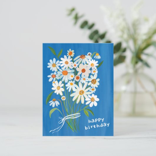 Daisy Bouquet Happy Birthday Handpainted Gouache Postkarte (Stehend Vorderseite)