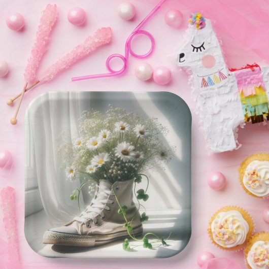 Daisy Bouquet in weißem Sneaker Pappteller (Party)