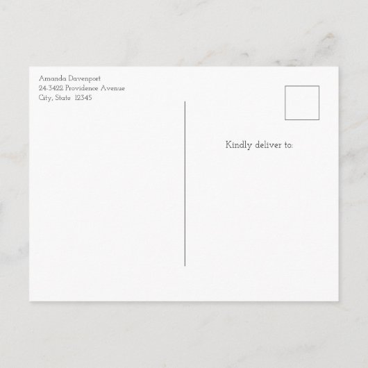 Daisy Flowers with a Beautiful Butterfly Ankündigungspostkarte (Rückseite)