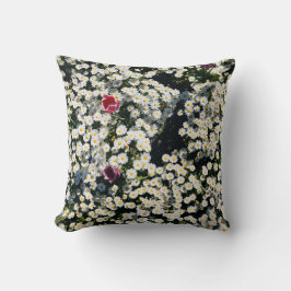 Daisy Meadow Polyester Throw Pillow Kissen