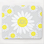 Daisy Monogram Silver Grau Weiß und Gelb Mousepad (Vorne)