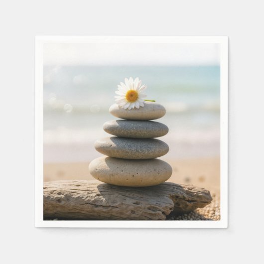 Daisy on a Stone Beach Cairn With Driftwood Serviette (Vorderseite)