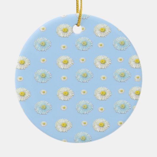 Daisy Pattern auf hellblauem Hintergrund Keramik Ornament (Vorne)