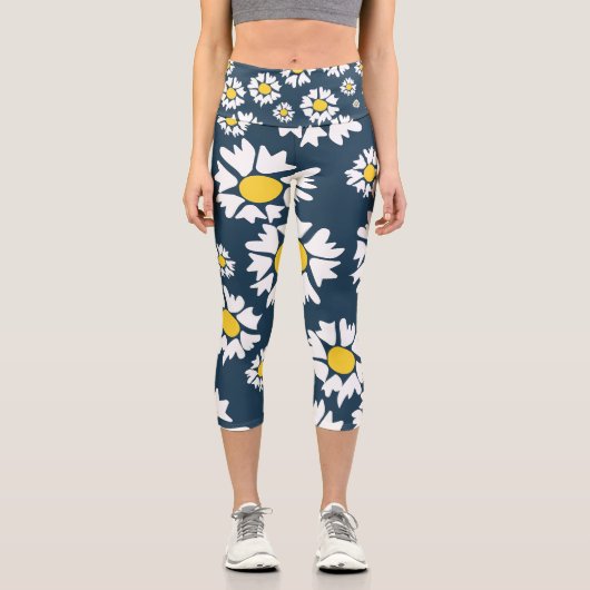 Daisy Pattern, Blumenmuster, weiße Daisien Capri Leggings (Vorderseite)