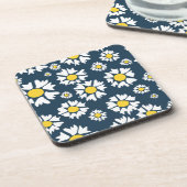 Daisy Pattern, Blumenmuster, weiße Daisien Getränkeuntersetzer (Linke Seite)