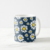 Daisy Pattern, Blumenmuster, weiße Daisien Kaffeetasse (VorderseiteRechts)