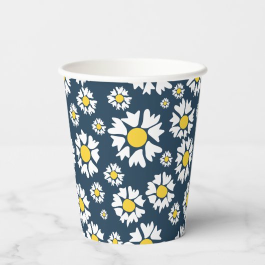 Daisy Pattern, Blumenmuster, weiße Daisien Pappbecher (Rückseite)