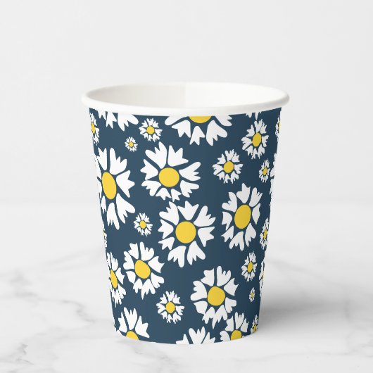 Daisy Pattern, Blumenmuster, weiße Daisien Pappbecher (Links)