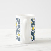 Daisy Pattern, Blumenmuster, weiße Daisien Porzellantasse (Rückseite)