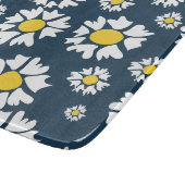 Daisy Pattern, Blumenmuster, weiße Daisien Schneidebrett (Ecke)
