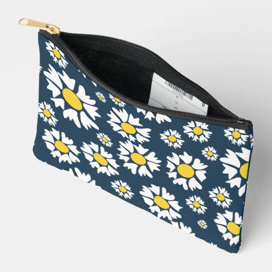 Daisy Pattern, Blumenmuster, weiße Daisien Zubehörtasche (Offen)