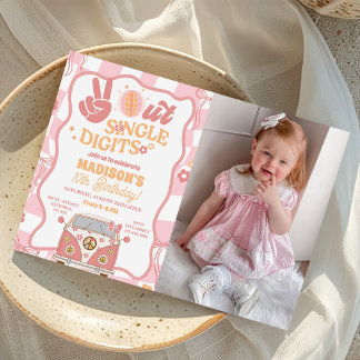 Daisy & Retro Van Pastel Groovy Birthday Foto Einladung