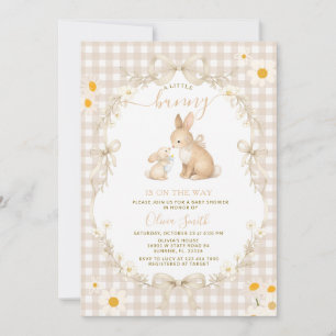Daisy Spring Neutrales Gingham-Hasen-Baby-Shower Einladung