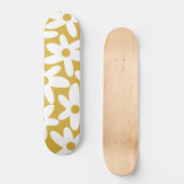 Daisy Time Niedlich Retro Moderne Blume in Mustard Skateboard (Vorderseite)
