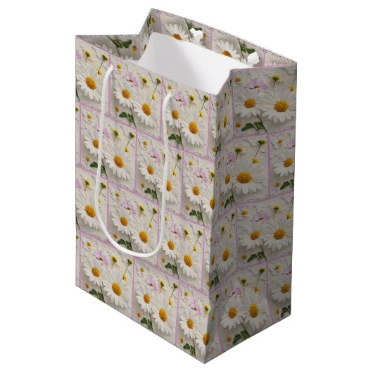 Daisy- und Kosmos-Blume auf bedrücktem Papier Mittlere Geschenktüte (Vorderseite Schrägansicht)