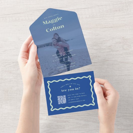 Daisy Wedding in einer Einladung (Abreißen)